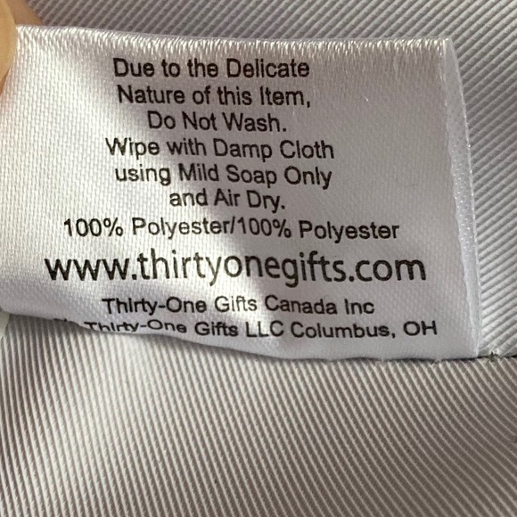 🆕 NEW Thirty-One Cares Breast Cancer Tote - Picture 8 of 8